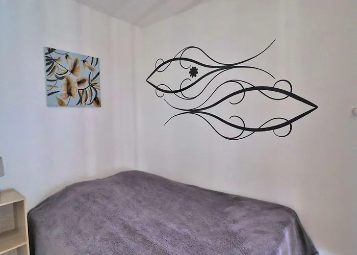 Renove Avec Terrasse A - Fr-1-494-206 *