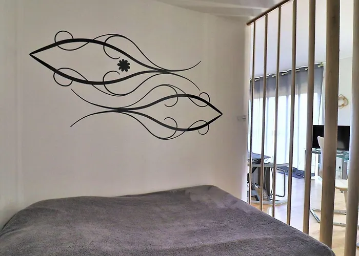 Renove Avec Terrasse A - Fr-1-494-206 Royan